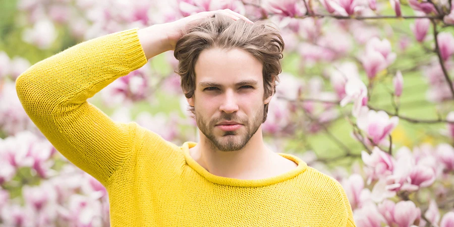 А Hair Growth Tips: How to Grow Hair Faster - AdobeStock