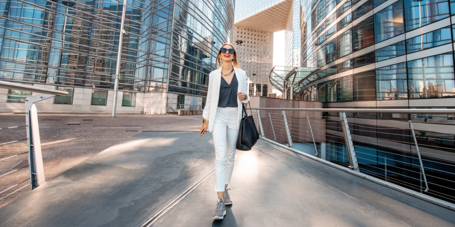 Strategies to move more and have energy during the day - AdobeStock