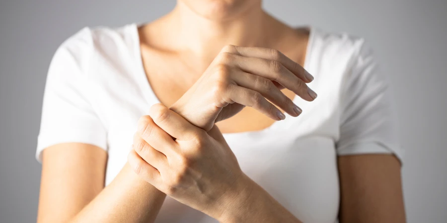 Women's Health Warnings You Shouldn't Ignore - AdobeStock