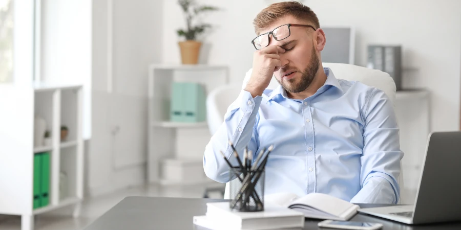 What Weakens the Immune System? 5 Habits to Avoid - AdobeStock What Weakens the Immune System? 5 Habits to Avoid - AdobeStock