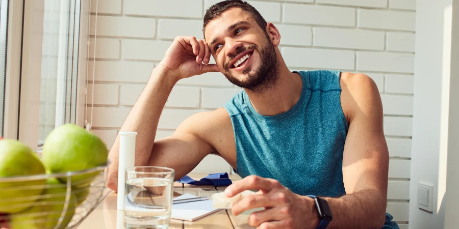 When Is the Best Time to Take Vitamins and Supplements? - AdobeStock