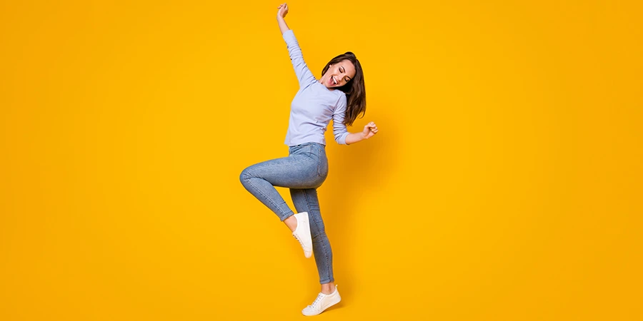 When Is the Best Time to Take Vitamins and Supplements? - AdobeStock