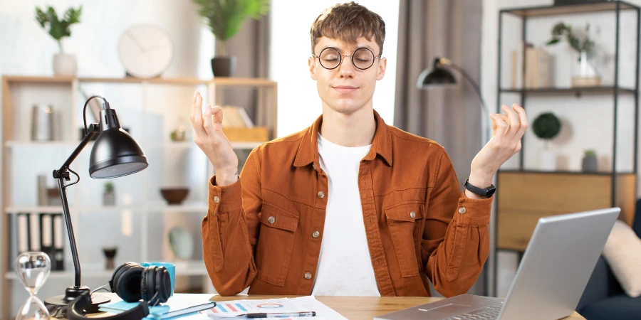 How Magnesium Helps You Calm Down and Fall Asleep - AdobeStock How Magnesium Helps You Calm Down and Fall Asleep - AdobeStock