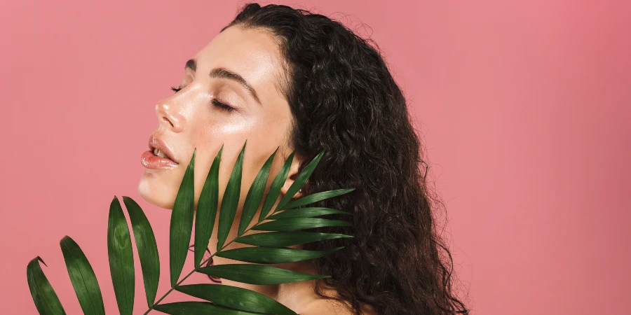 5 Biotin Deficiency Symptoms You Shouldn't Ignore - AdobeStock 5 Biotin Deficiency Symptoms You Shouldn't Ignore - AdobeStock