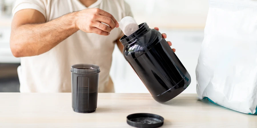 What Happens If I Take Protein or Creatine Without Exercising? - AdobeStock What Happens If I Take Protein or Creatine Without Exercising? - AdobeStock