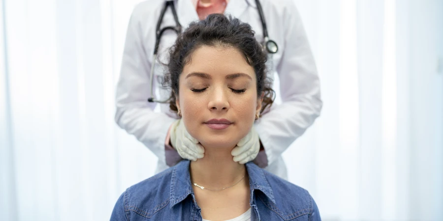 Causes, symptoms and treatment of hypothyroidism - AdobeStock Causes, symptoms and treatment of hypothyroidism - AdobeStock