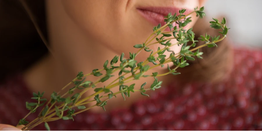 Home Remedies for Cough: How to Stop Coughing? - AdobeStock Home Remedies for Cough: How to Stop Coughing? - AdobeStock