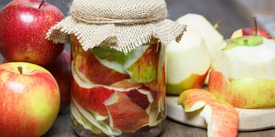 8 Science-Backed Health Benefits of Apple Cider Vinegar - acv apples jar